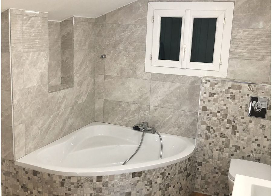 Photo 2 de Villa avec piscine terrasse et jardin
