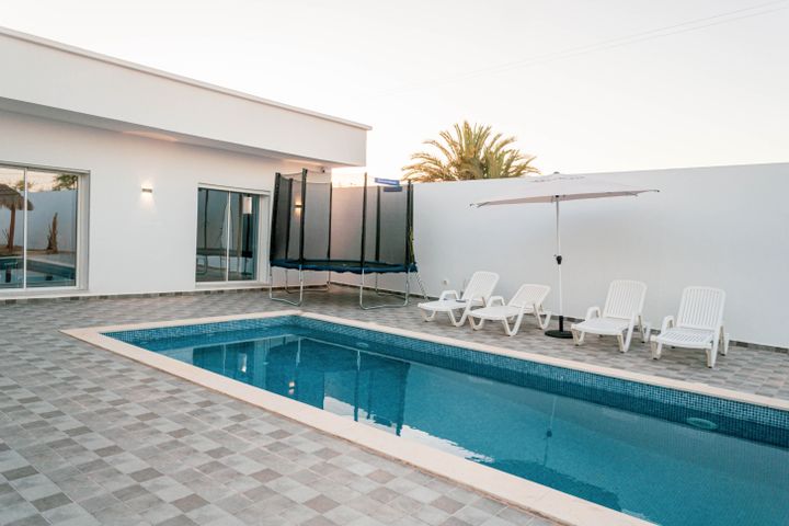 villa piscine sans vis a vis Djerba
