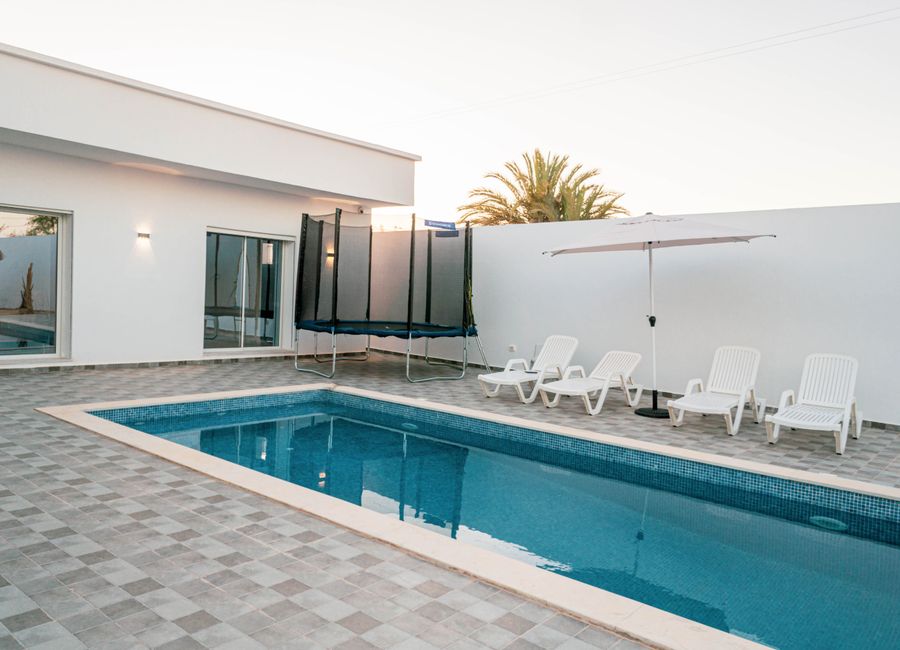 Photo 1 de villa piscine sans vis a vis Djerba