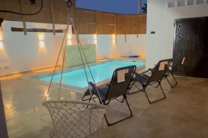 Villa Girba, Neuve, sans vis à vis, confort,calme et spiritualité 