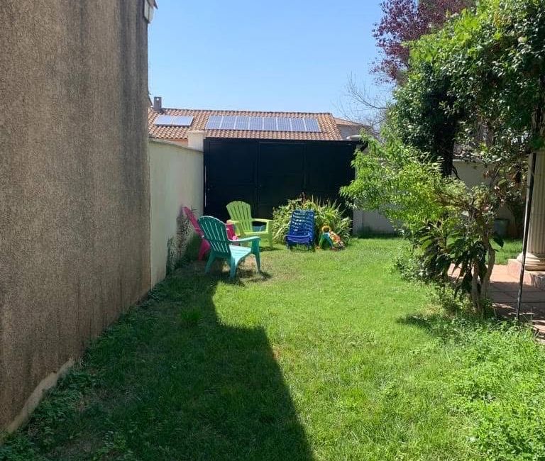 Photo 2 de villa avec piscine privée sur Lunel 