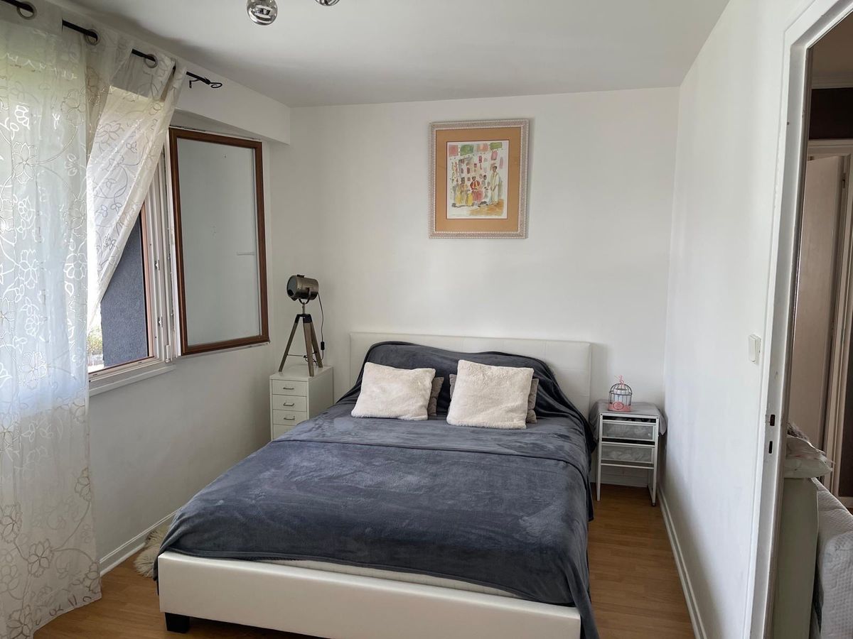 Photo de location de chambre entre femme 