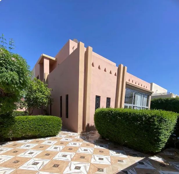 Photo 1 de Villa à Marrakech - Piscine sans vis à vis - ménage quotidien inclus 