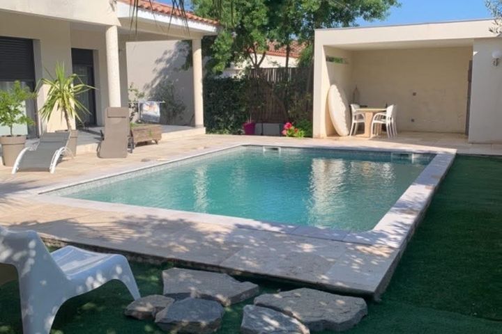 Villa sans vis a vis au Pied du Pic St loup
