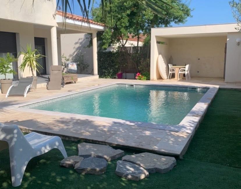 Photo 1 de Villa sans vis a vis au Pied du Pic St loup