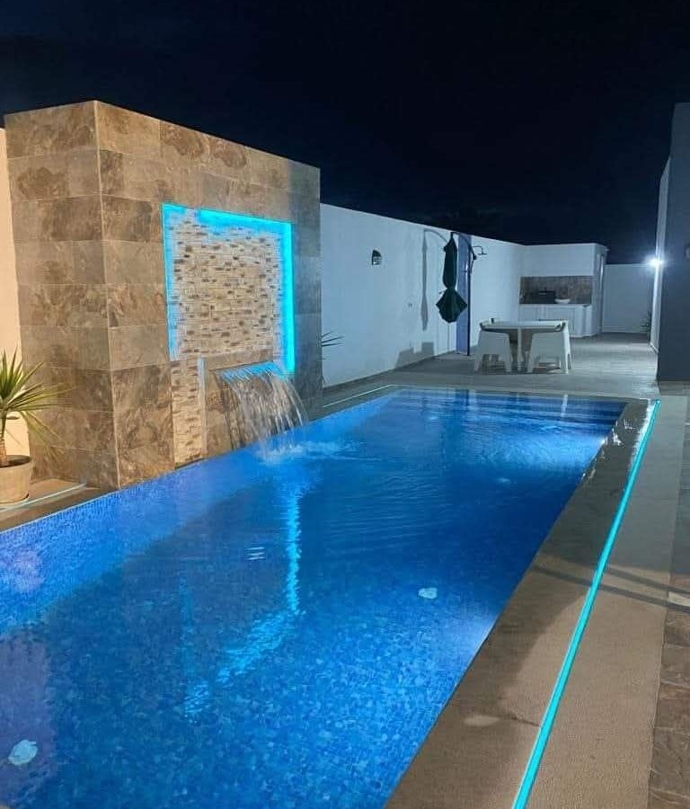 Photo de villa avec piscine sans vis-à-vis djerba