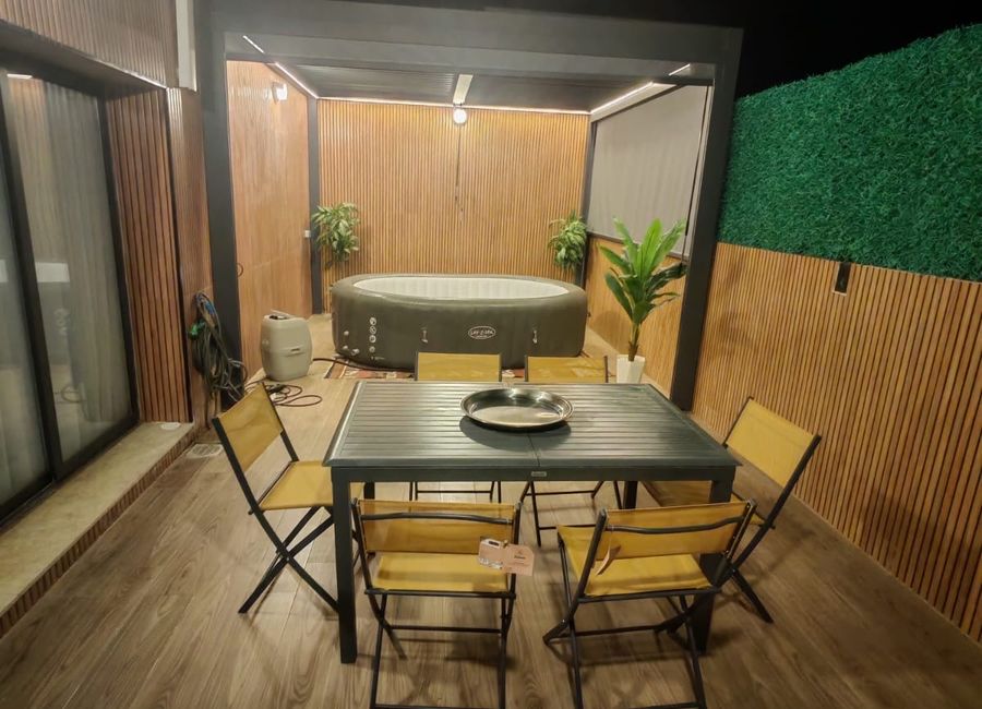 Photo 2 de Penthouse spacieux, moderne et paisible