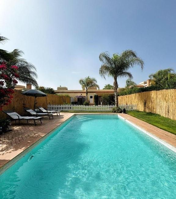 Photo 2 de Villa piscine privée sans vis à vis 