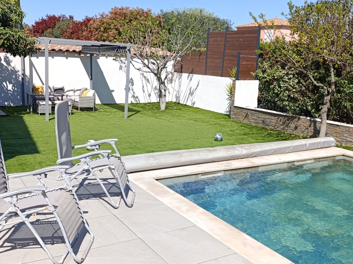 Photo de maison 130m2 avec piscine 