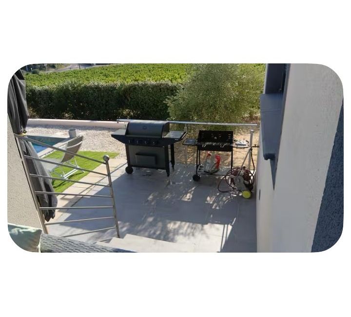 Photo 2 de Villa La Gerbe d’Orclimatisées et piscine privée