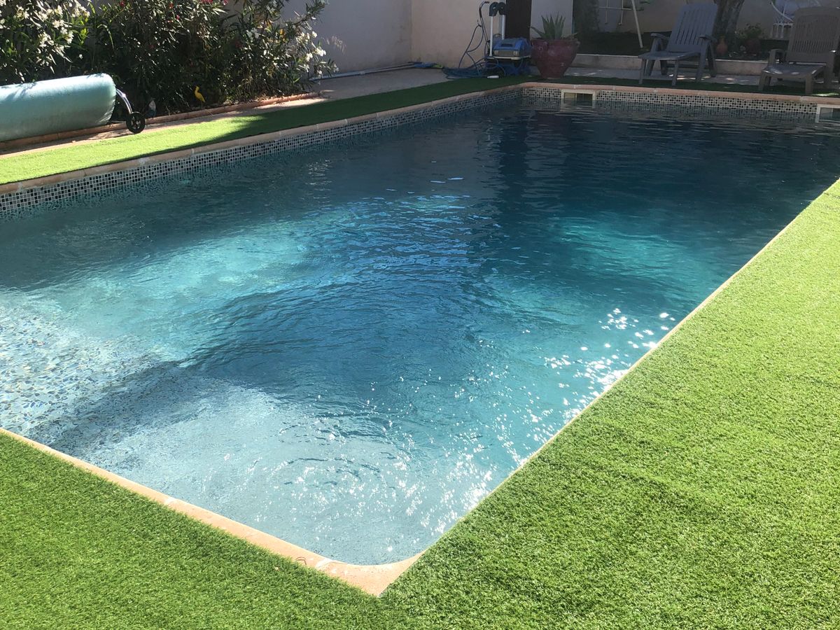 Photo de villa avec piscine