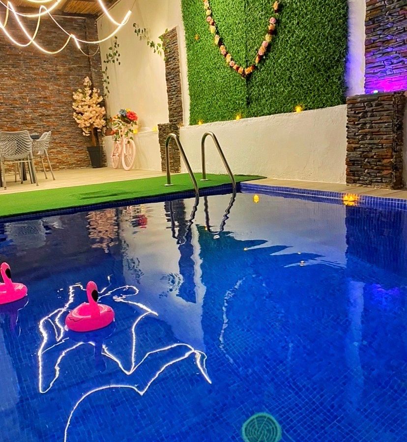 Photo de location niveau de villa avec piscine privée 