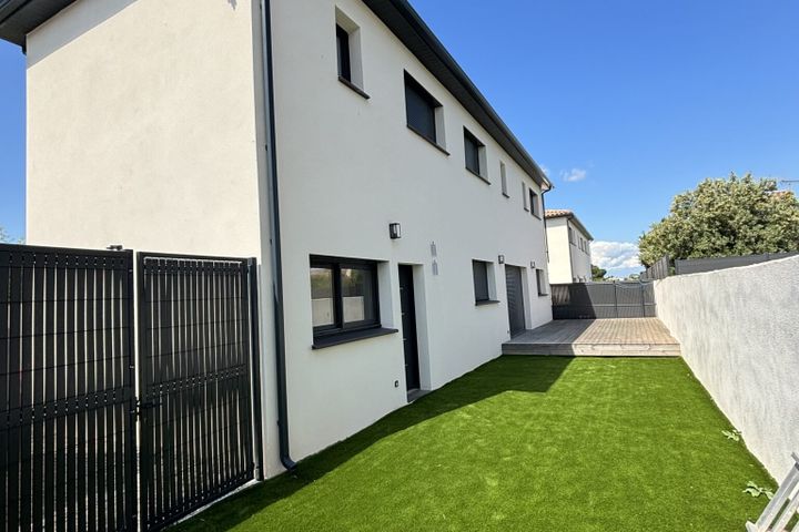 Villa avec jardin
