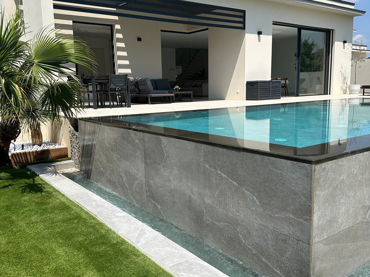 Photo de villa piscine haut standing 