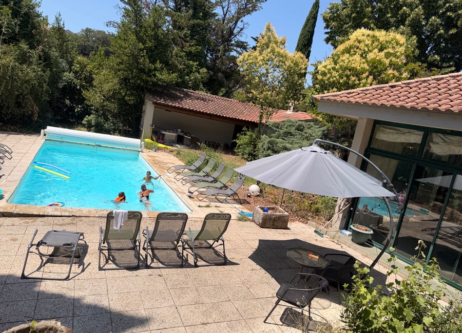 Photo 2 de Parenthèse enchantée aux portes des Cévennes : Piscine privée & Détente absolue