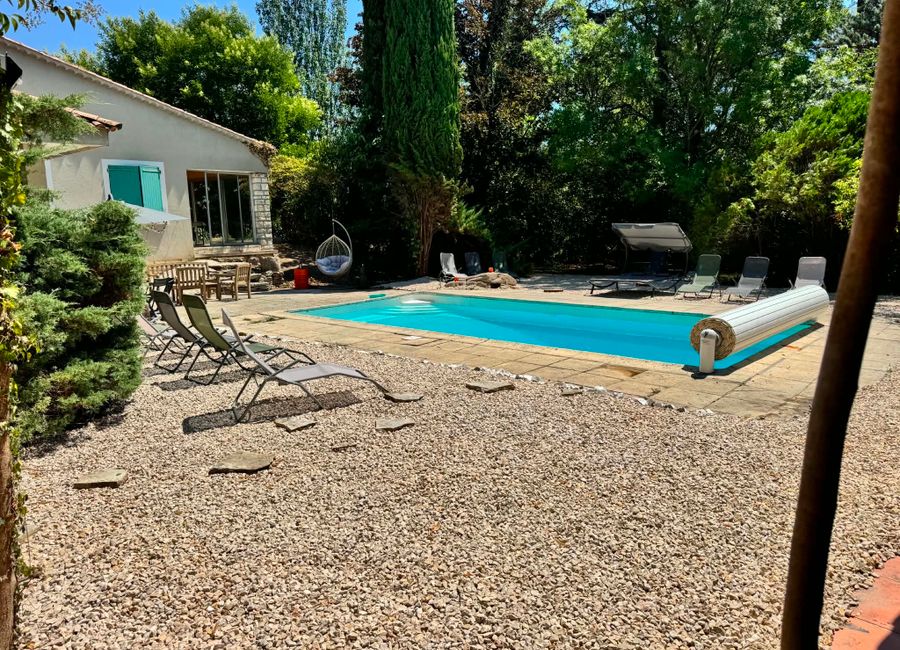 Photo 2 de Parenthèse enchantée aux portes des Cévennes : Piscine privée & Détente absolue