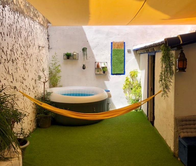 Photo 1 de Superbe Studio avec Jacuzzi