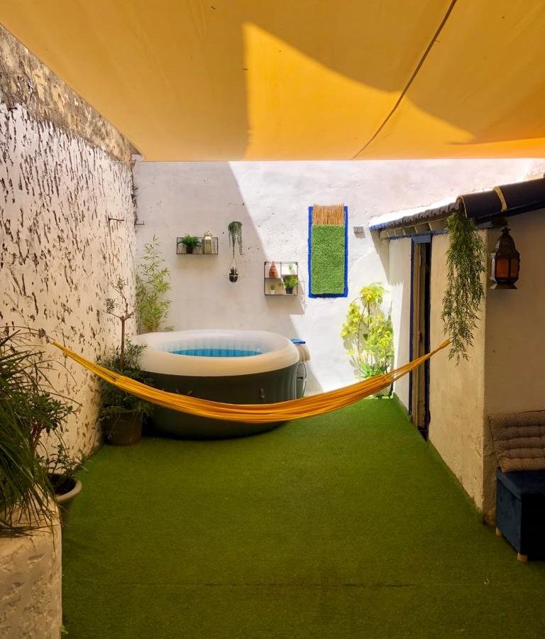 Photo de Superbe Studio avec Jacuzzi