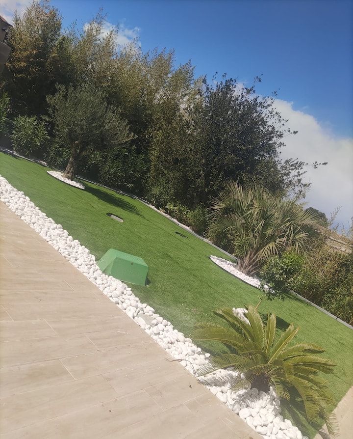 Photo de villa avec piscine 15 minutes plages 