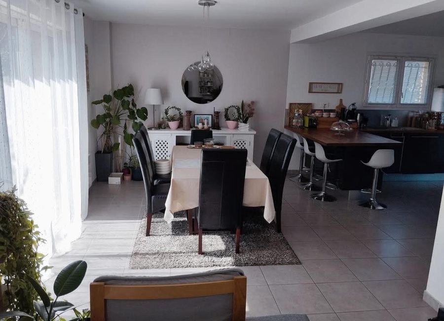 Photo 2 de Villa Vergèze uniquement à la semaine et pour les familles