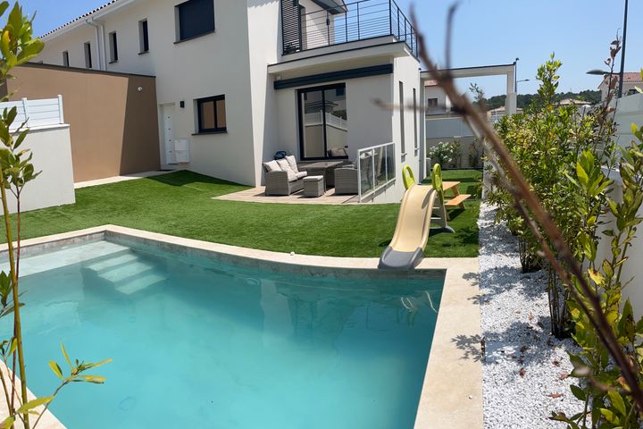 villa piscine Montarnaud 