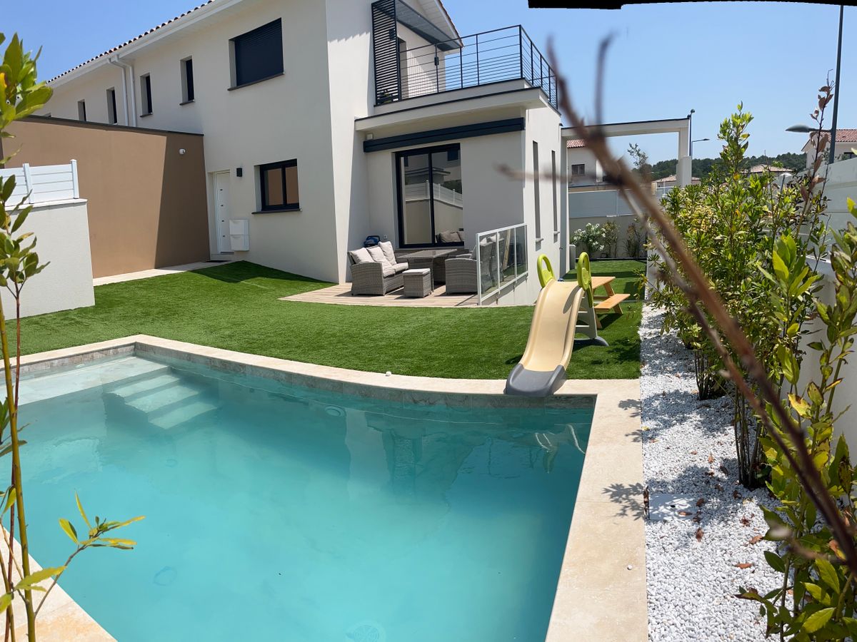 Photo de villa piscine Montarnaud 