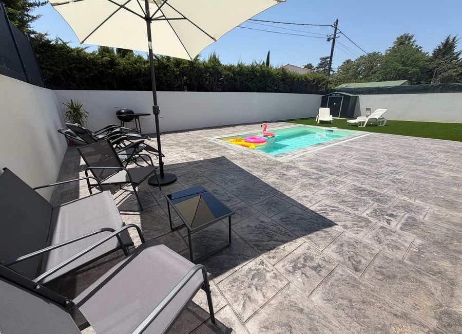 Photo 2 de villa avec piscine sans vis à vis entièrement climatisé
