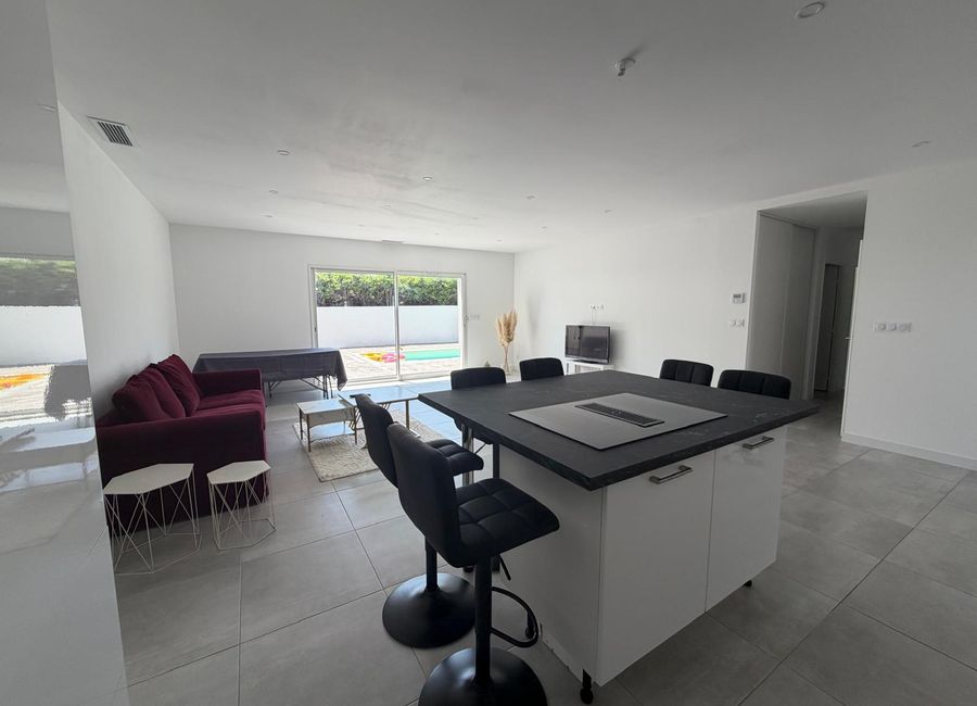 Photo 3 de villa avec piscine sans vis à vis entièrement climatisé