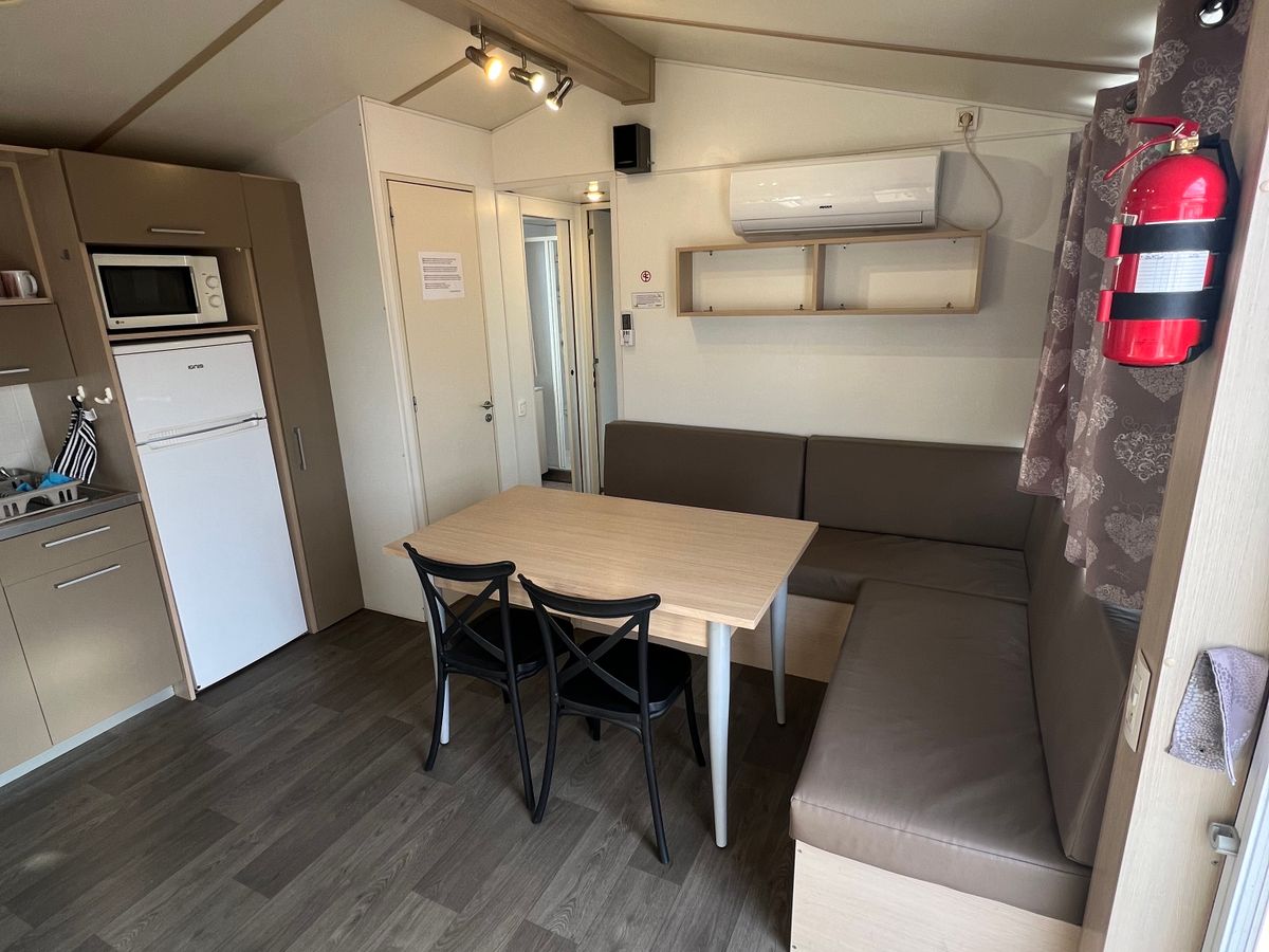 Photo de mobil home 32m2 6 personne TV CLIM 