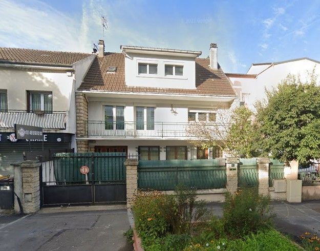 Photo de Grande maison 5 chambres proche Paris / parking privatif