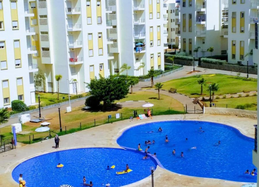 Photo 1 de Appartement dans résidence avec piscine