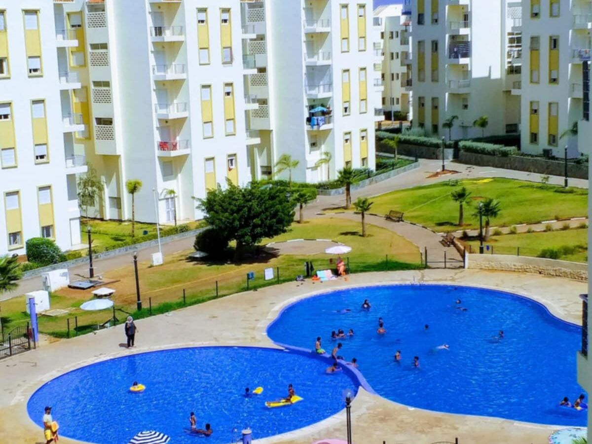 Photo de Appartement dans résidence avec piscine