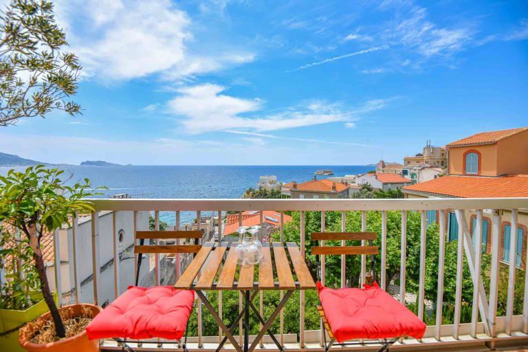 Photo 2 de Un balcon sur la Méditerranée 