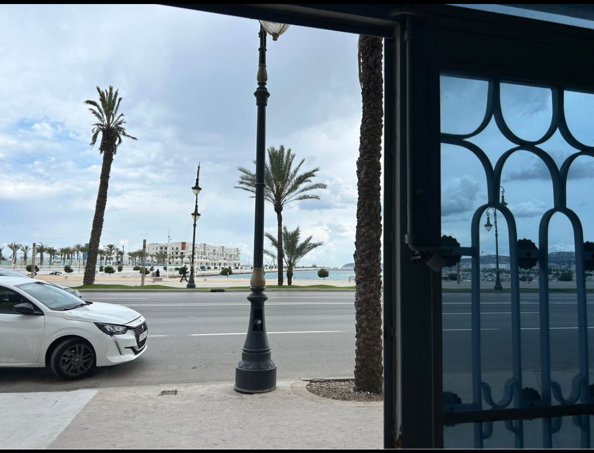 Photo de Appartement Tanger corniche mer