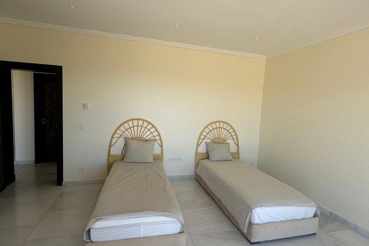 Villa Beni Mejmel