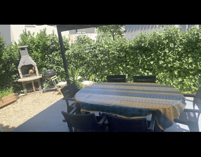 Photo 1 de VILLA PISCINE 15mn DES PLAGES