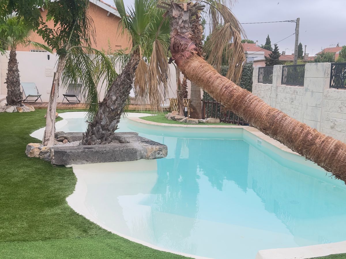 Photo de Villa du sud - Piscine lagon, barbecue farniente