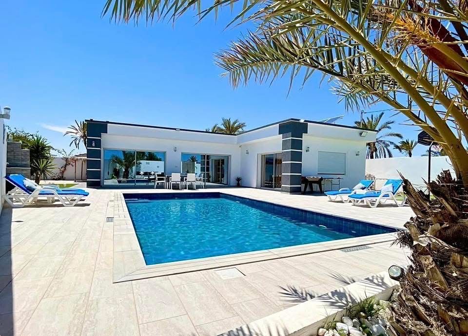 Photo de Magnifique villa avec piscine sans vis-à-vis
