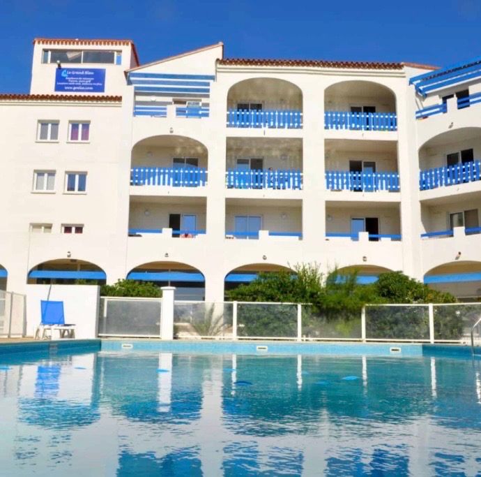 Photo de T2 Barcarès piscine et accès plage