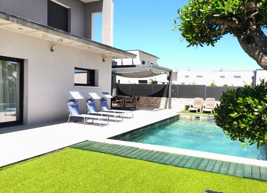 Photo 2 de très belle villa avec piscine