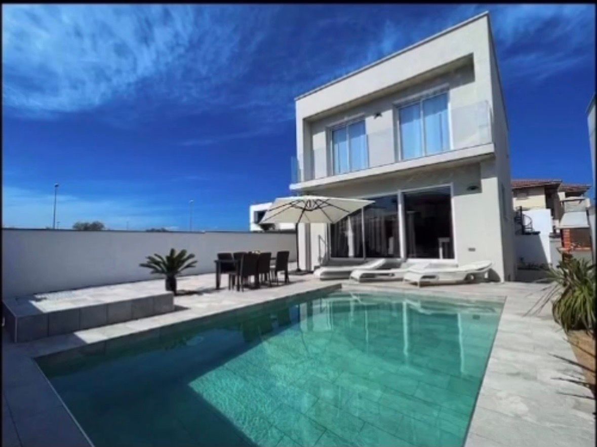 Photo de villa empuriabrava