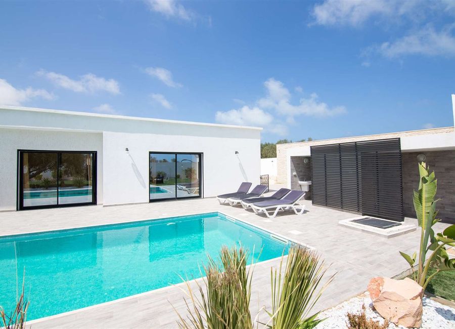 Photo 1 de La Villa ONE avec piscine Sans vis à Vis à Djerba Tezdaine