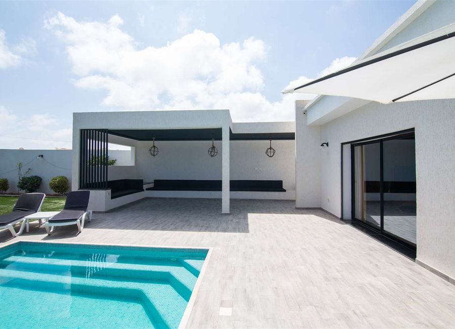 Photo 3 de La Villa ONE avec piscine Sans vis à Vis à Djerba Tezdaine