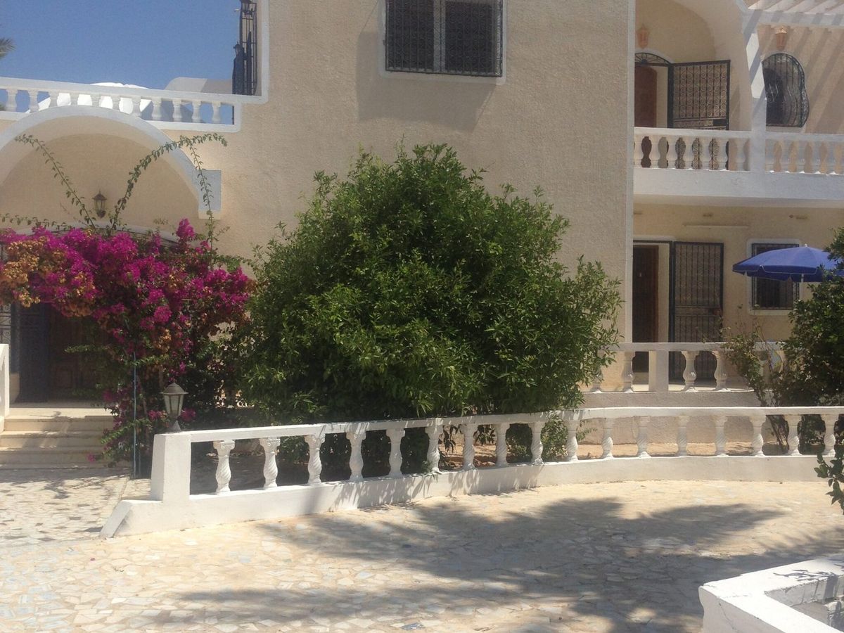 Photo de DAR NEJMI &amp; EVE AVEC PISCINE PRIVEE SANS VIS A VIS DJERBA