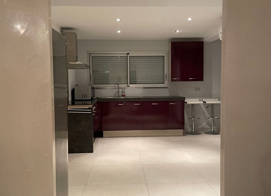 Photo 1 de Villa avec piscine face végétation