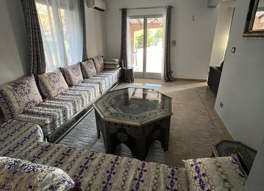 Photo 3 de Maison familiale avec piscine privée (Lunel) 