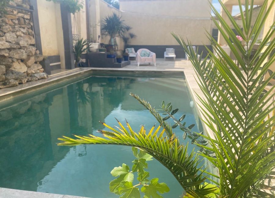 Photo 1 de Maison climatisée avec piscine sans vis à vis