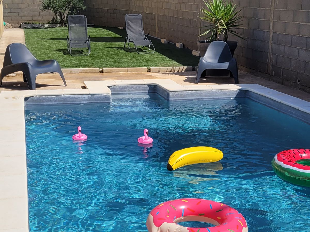Photo de 🏡 Maison avec piscine privée – Calme & confort proche Nîmes