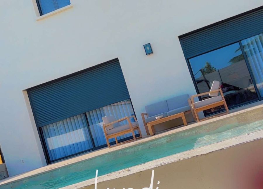 Photo 1 de villa/piscine contemporaine