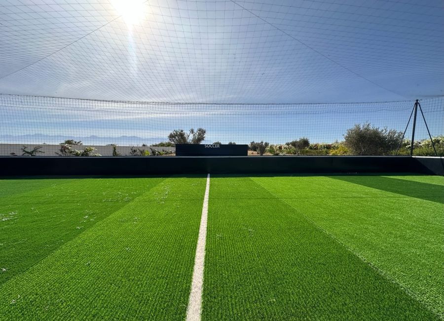 Photo 2 de Luxueuse villa avec salle de jeux terrain foot